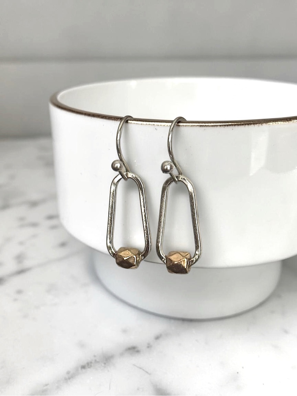 5 For $25💫Alternative Silver and Gold Bead Dangles Earrings